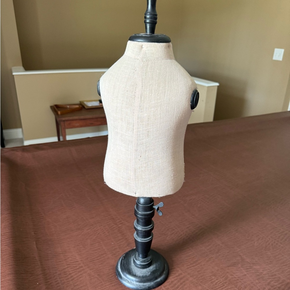 Vintage Jewelry Stand — Mini Body, Spins!